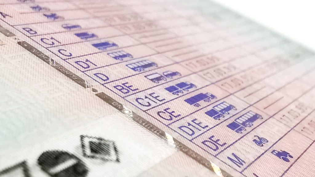 También puedes adquirir antecedentes penales