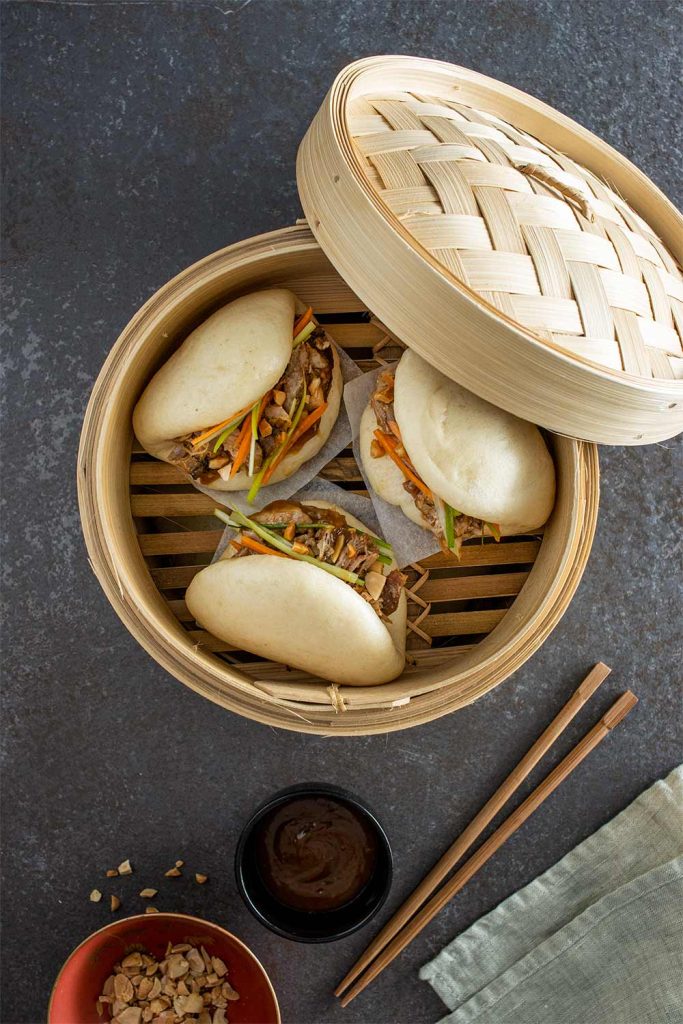 Cómo cocinar bao de pollo con salsa Hoisin, una delicia asiática insuperable 82 ¿Cómo puedo hacer para que los panecillos queden más dorados?