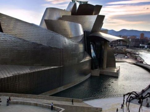 El Museo Guggenheim de Bilbao El Museo Guggenheim de Bilbao
