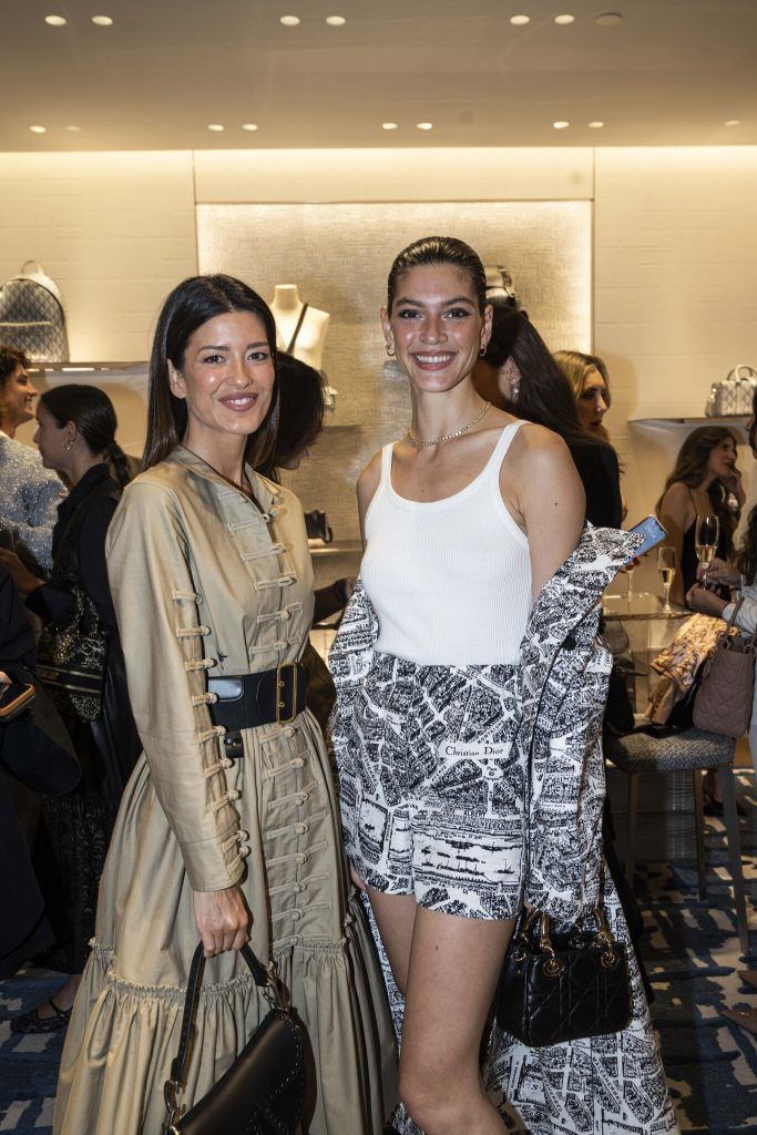 Este top lo puedes encontrar en Galería Canalejas de Madrid