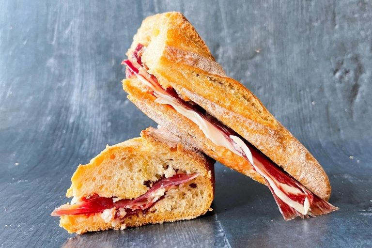 El secreto para un bocadillo de jamón serrano insuperable