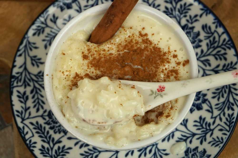Arroz con leche: el postre humilde que venció a natillas, flanes y panna cotta