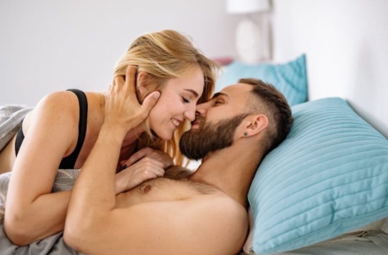 Estas son las posturas sexuales favoritas de los españoles