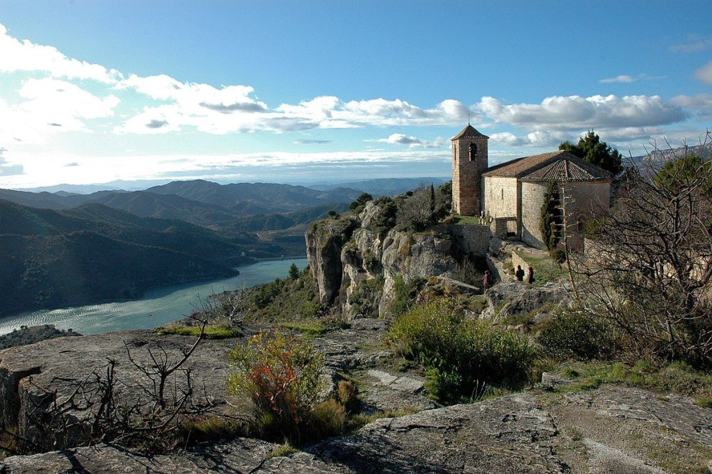 7 pueblos de España con las iglesias más espectaculares 89 Iglesia de Santa María de Siurana en Tarragona