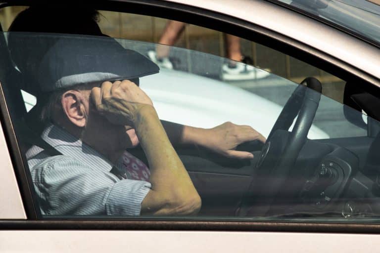 La medida de la DGT para atar en corto a los conductores jubilados