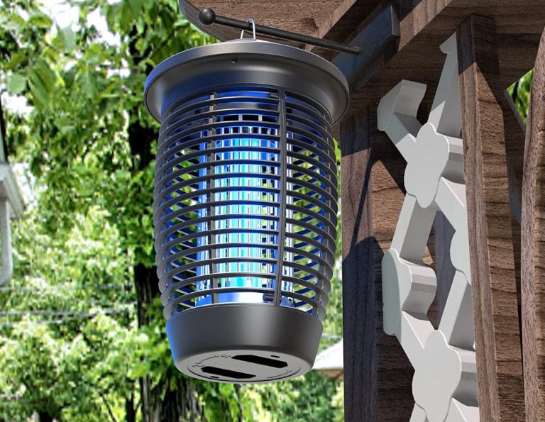 Las lámparas antimosquitos de Amazon para disfrutar de la terraza sin distracciones 