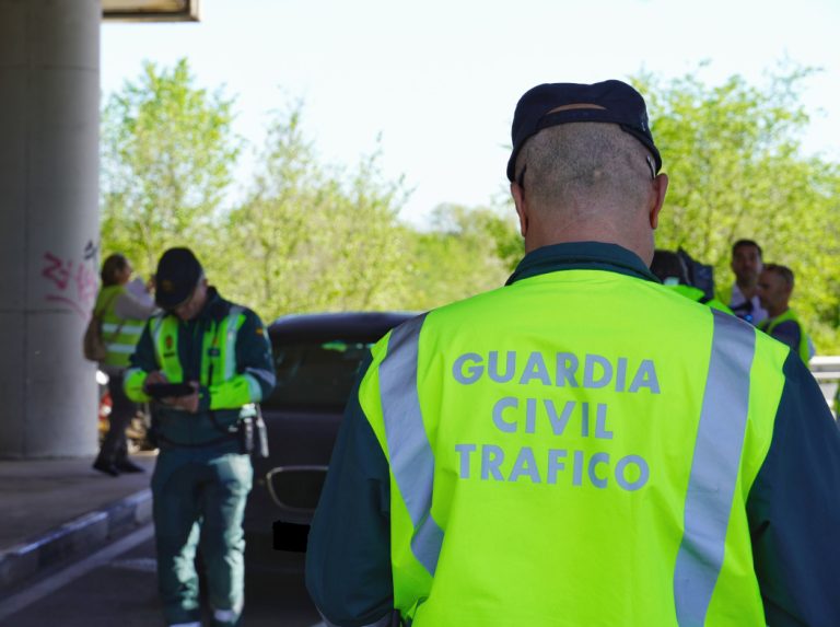 DGT: la multa que te puede caer por llevar sucio el coche