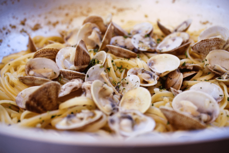 Los sencillos espaguetis de Dabiz Muñoz para quedar como un chef profesional