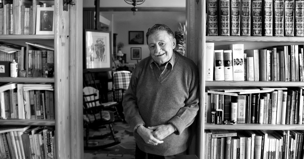 8 escritores latinoamericanos que debes conocer sí o sí 19 Mario Benedetti