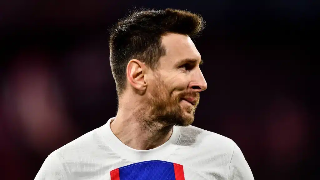 Mbappé ve de mala manera la negociación con Messi