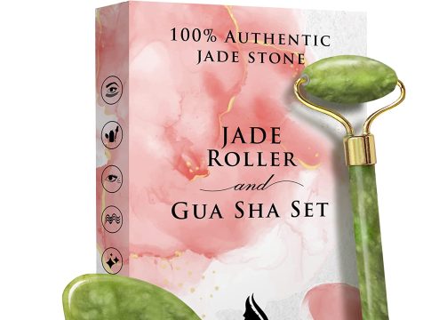 Por 4,99 euros Amazon nos 'regala' el famoso rodillo facial de jade con Gua Sha para esculpir y masajear el rostro Por 4,99 euros Amazon nos 'regala' el famoso rodillo facial de jade con Gua Sha para esculpir y masajear el rostro