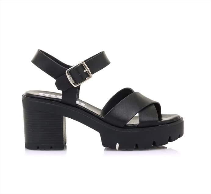 Sandalias de tacon de mujer en color negro con pala cruzada