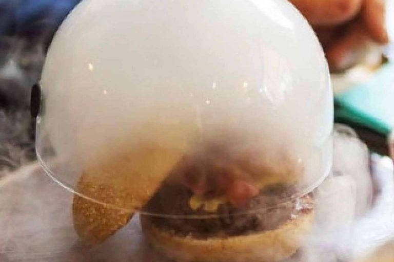 Hamburguesas de primera calidad, el secreto del éxito en Bowie's Meal House