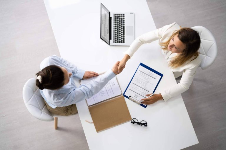 ¿Cuánto cuesta dar de alta a un trabajador por un día en España?