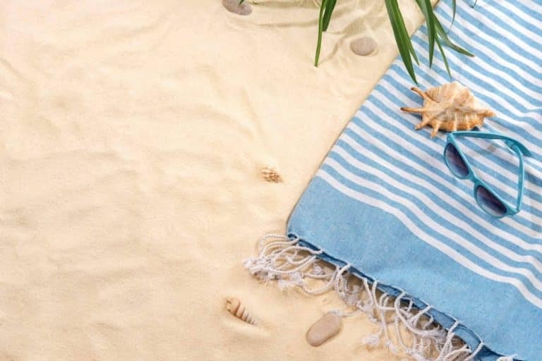 El sector de la estampación apuesta por tejidos reciclados a través de hilos de botellas de plástico