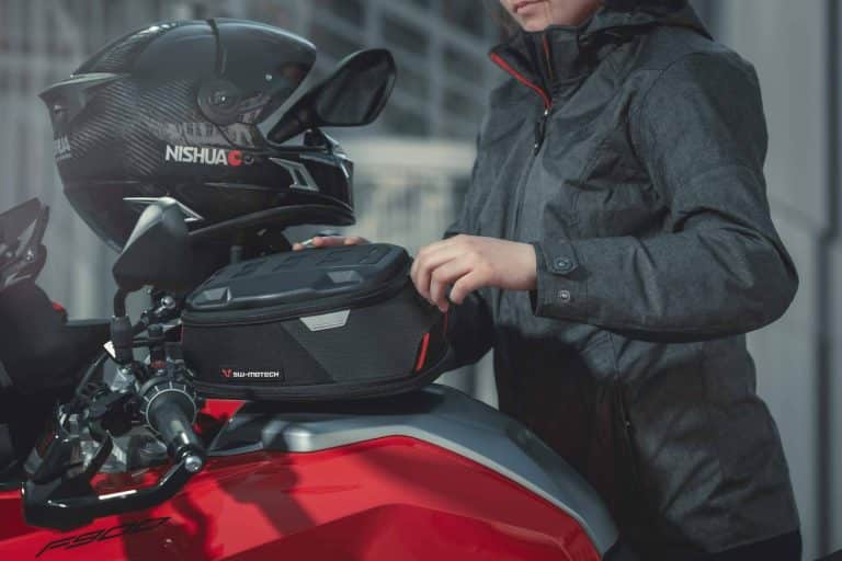 Los productos que permiten llevar equipaje en una moto de manera funcional y segura de la tienda SW-MOTECH