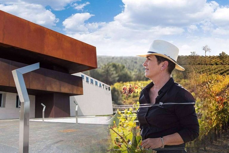 Celebración del vigésimo aniversario de la bodega boutique moderna y sostenible Ferratus