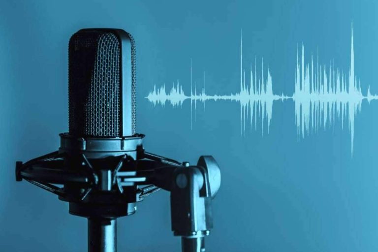 Todo lo que ofrece el curso completo sobre la creación de podcasts de la Escuela de Música La Clave