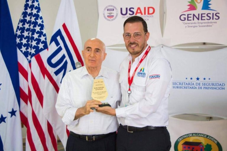 Elías Asfura ha destacado la responsabilidad social empresarial como motor de cambio