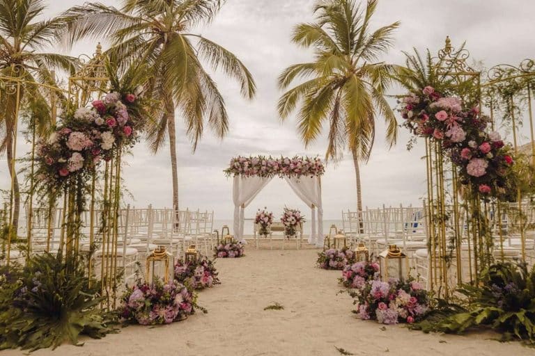 Andrea Serrano, wedding planner, ayuda a planear una boda en playas de ensueño