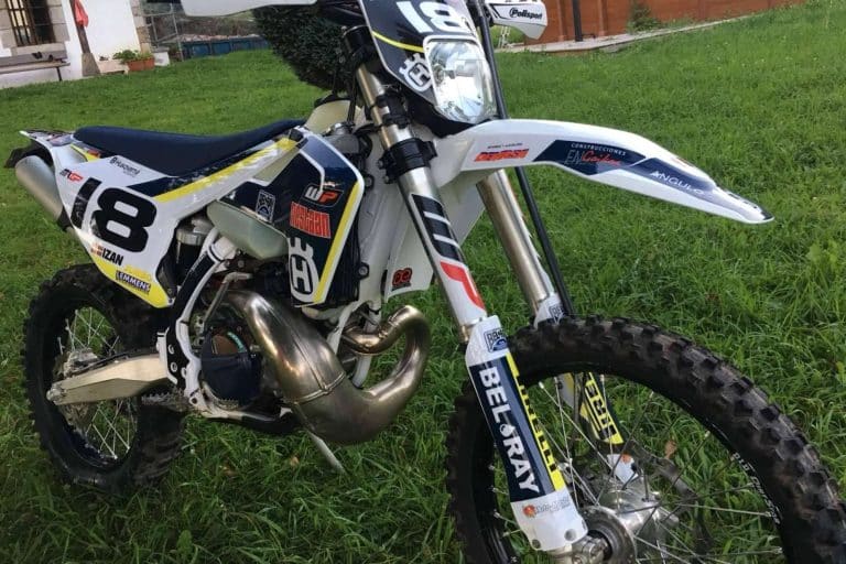 Adhesivos y plásticos para motos off road, con ADHESIVOSEMBARRADOS