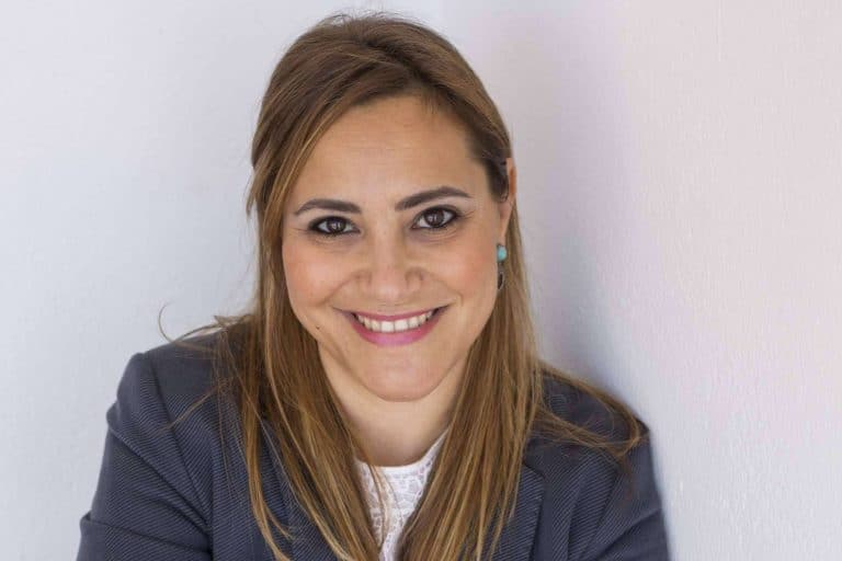 Vanessa Cabrera ayuda, mediante su formación para mujeres emprendedoras, a diseñar un negocio digital