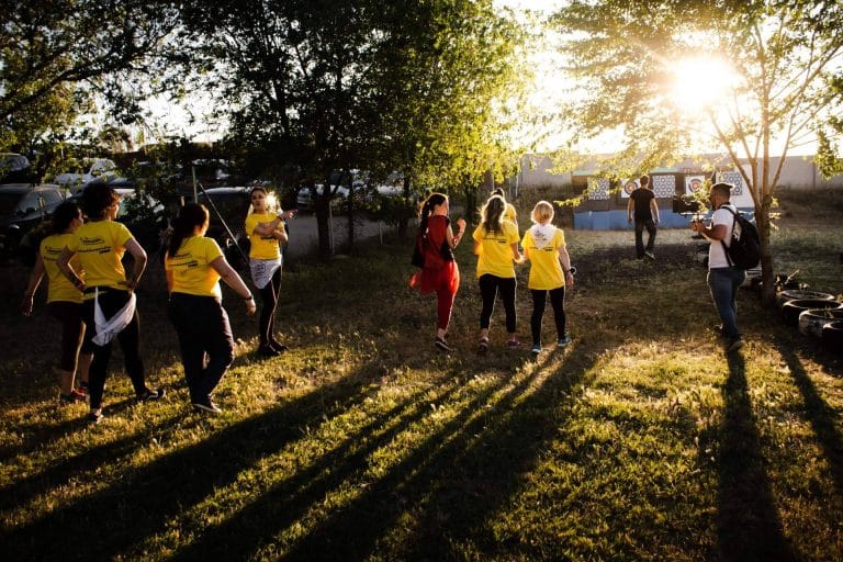 Cuáles son los destinos más baratos y que merecen la pena en 2023 para celebrar una despedida de soltero o soltera en España