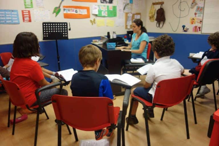 Clases de música para todas las edades en N'clave, la escuela ubicada en Vallecas