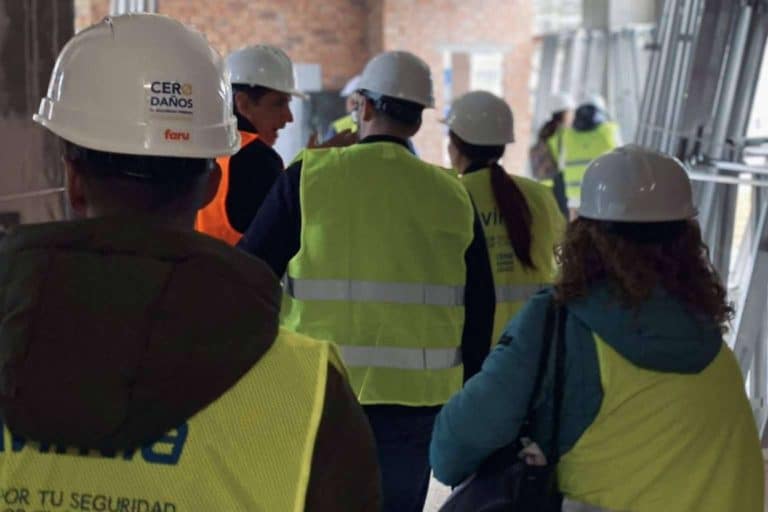 Acompañamiento de miembros del ecosistema inmobiliario de la Real Estate Business School, para conocer de forma práctica los contratos colaborativos en construcción