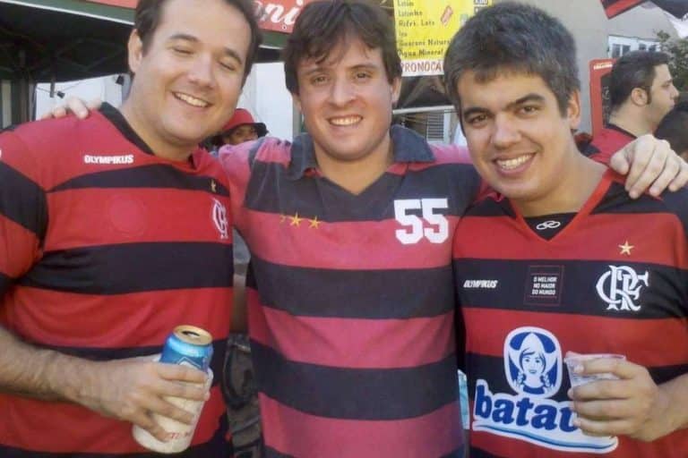 Conseguir entradas de fútbol y vivir una experiencia única con los hosts en Brasil, Argentina y Colombia de Football Host