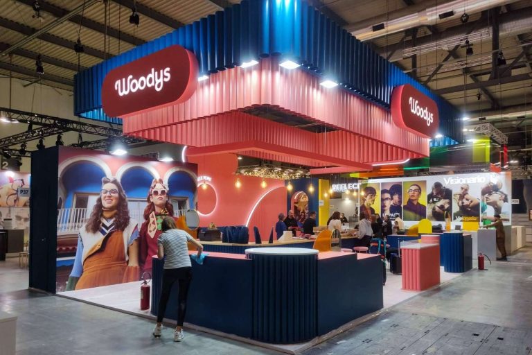 Standecor es una empresa especializada en el diseño y producción de stands de feria