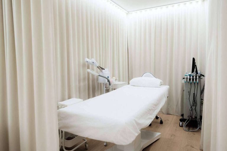 All Yours proporciona tratamientos faciales holísticos con productos naturales y fórmulas seguras en Barcelona