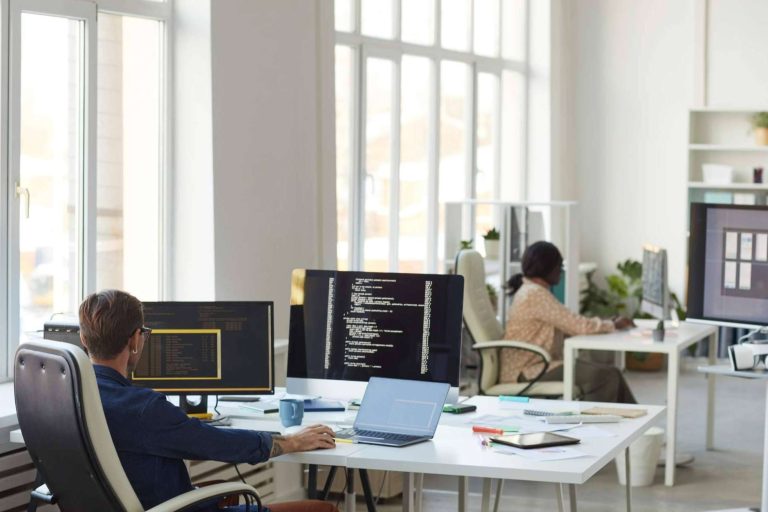 Formación en programación y diseño web, una de las profesiones más demandadas, con Gesenco Formación