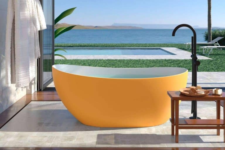 Estética y comodidad con las bañeras exentas de la empresa Varobath