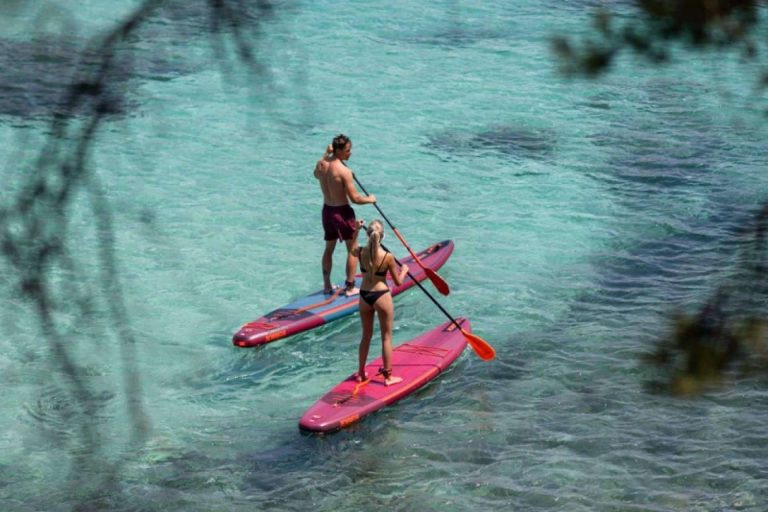 Sacar el máximo partido a la costa alicantina con el alquiler de tablas de paddle surf y kayaks, de la mano de Nauticmar