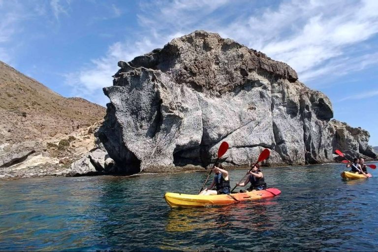 KayakSur se consolida como uno de los líderes en rutas en kayak y snorkel en Cabo de Gata