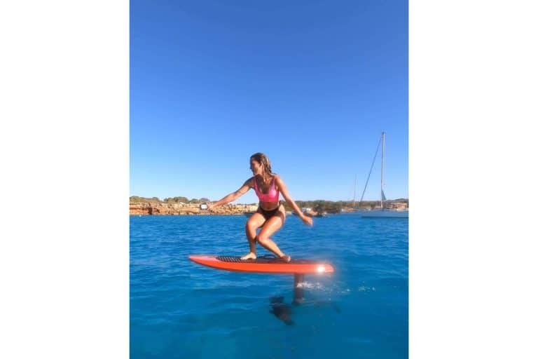 Ibiza Foils permite practicar eFoiling en Ibiza