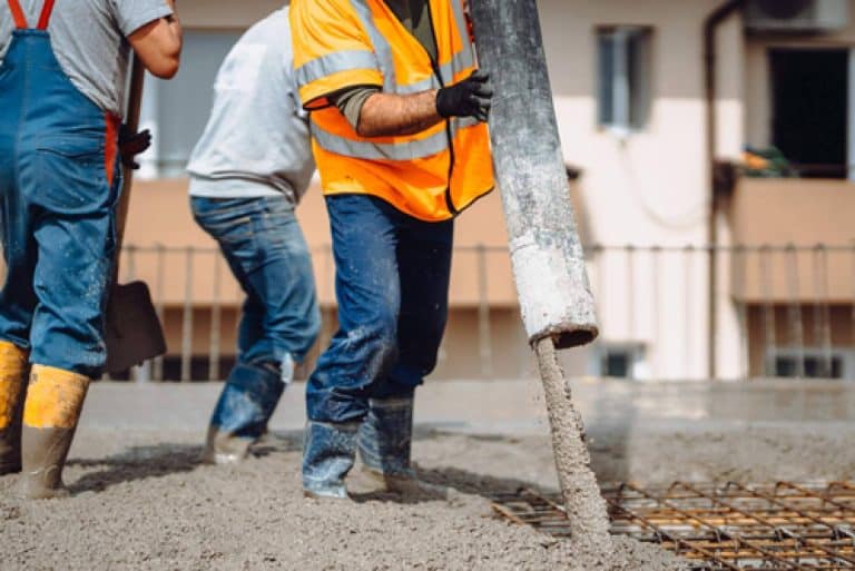 Hormigón Impreso Enemar explica en qué ocasiones es mejor usar hormigón pulido o semipulido