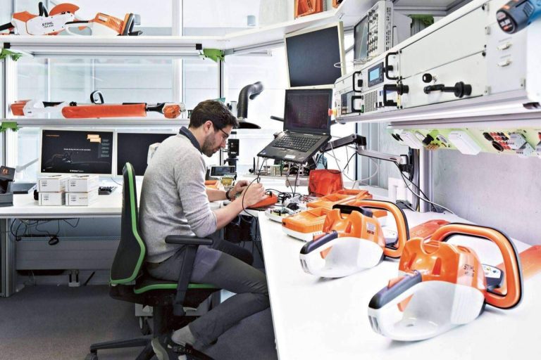 STIHL marca un récord de facturación de 5.500 millones de euros y se centra en liderazgo tecnológico