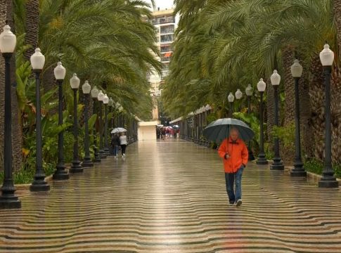 Video Thumbnail: La Aemet advierte de lluvias muy intensas e incluso granizo: estas son las zonas afectadas