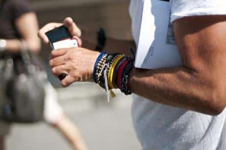 6 consejos que debes conocer antes de usar pulseras en verano