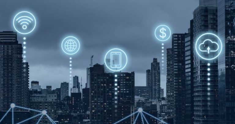 La falta de profesionales cualificados, principal barrera en la transformación digital del sector energético