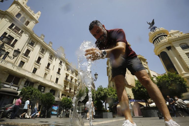 El Ayuntamiento de Madrid eleva a nivel rojo el protocolo por altas temperaturas