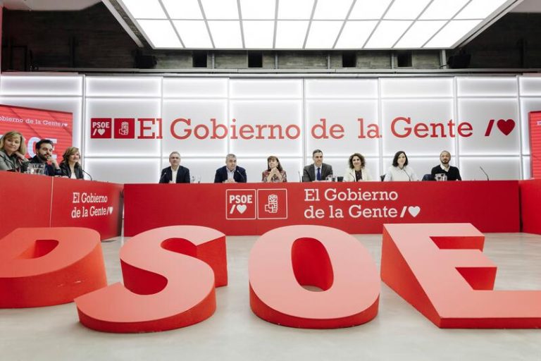 El PSOE denuncia ante la JEC a varias encuestadoras y medios a quienes acusa de omitir datos de los sondeos
