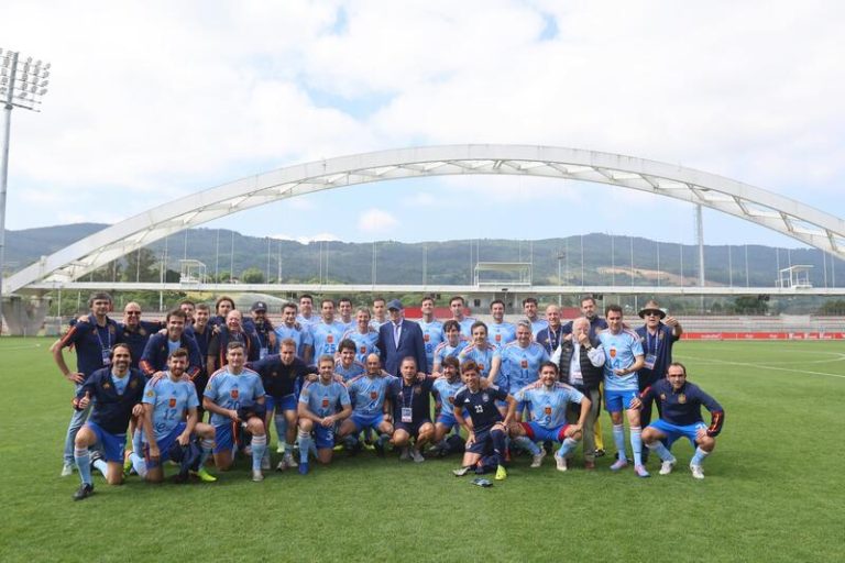 Cerca de 400 notarios de 15 países participan en el primer Mundial de Fútbol Notarial en Bilbao