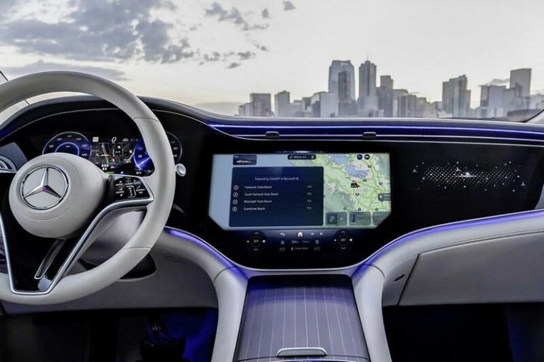 Mercedes-Benz integra ChatGP, mediante Azure OpenAI Service, para cambiar la experiencia del conductor