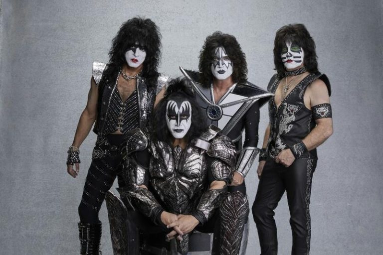 El grupo KISS se despide de los escenarios con un concierto en el Rock Imperium Fest, de Cartagena