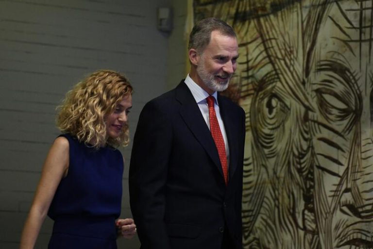 El Rey preside la entrega de medallas del Congreso a todos sus expresidentes desde la Transición