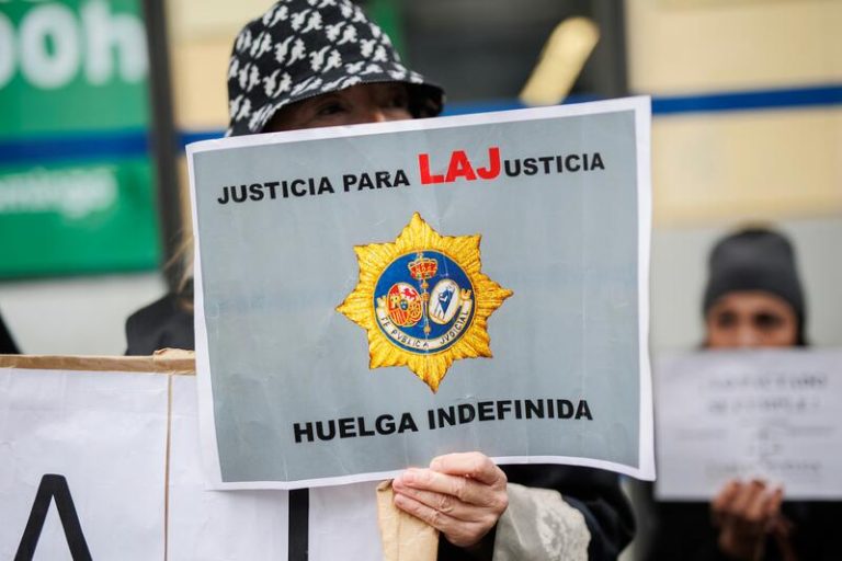Letrados de Justicia reclaman al Gobierno que tramite su subida salarial: 
