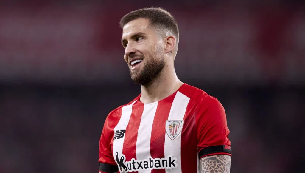 A Íñigo Martínez lo tienen en la lista de espera